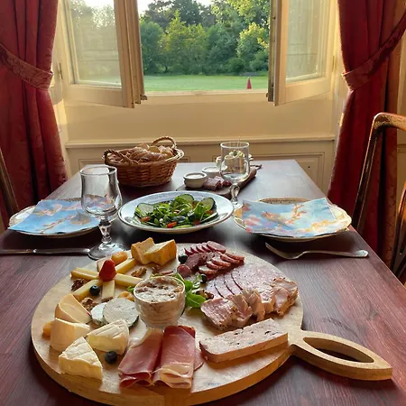 Chateau De La Coutanciere