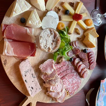Chateau De La Coutanciere 호텔 3*